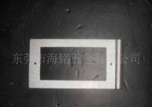 五金模具加工供應(yīng) 鋁制燈罩、沖壓件與鐵件的一站式制造解決方案
